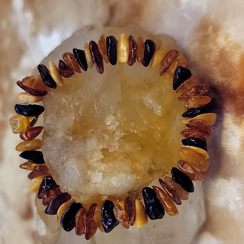 Baltic Amber Variation Beaded Bracelet Boho Size 6.5" Stretch Bohemian 12mm Chip - Picture 6 of 6